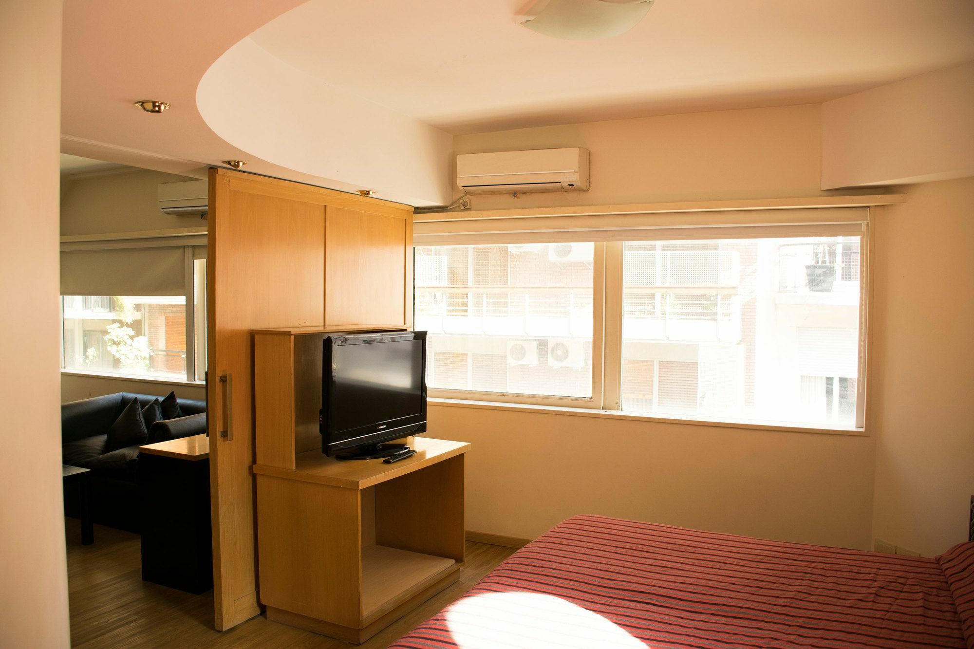 Hotel Suipacha 3*